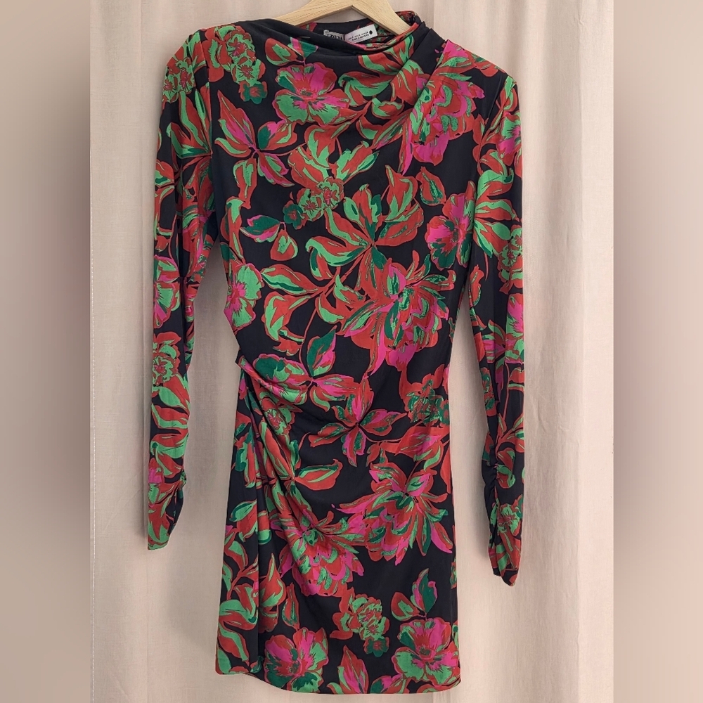 ZARA  long sleeve new geourgeous MINI dress. Size S - Picture 3 of 6